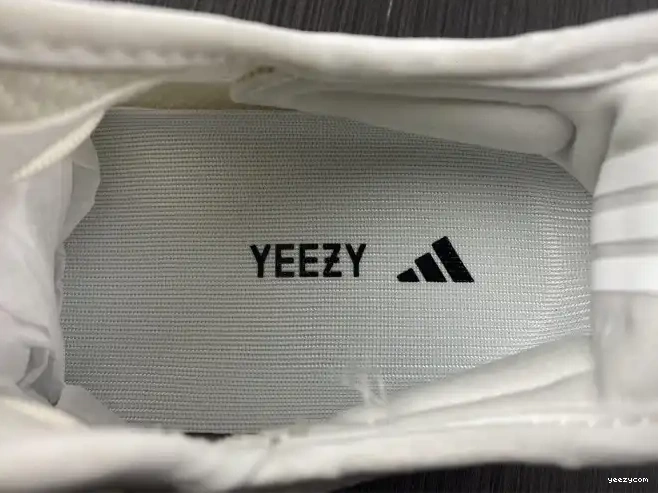 Boost 350 V2 HQ6316 Yeezy Adidas CabBage 0701